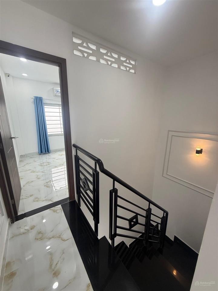 Bán nhà quận 7, 3 tầng, bùi văn ba, dt 30m2, đường 3m, giá 4 tỷ 860