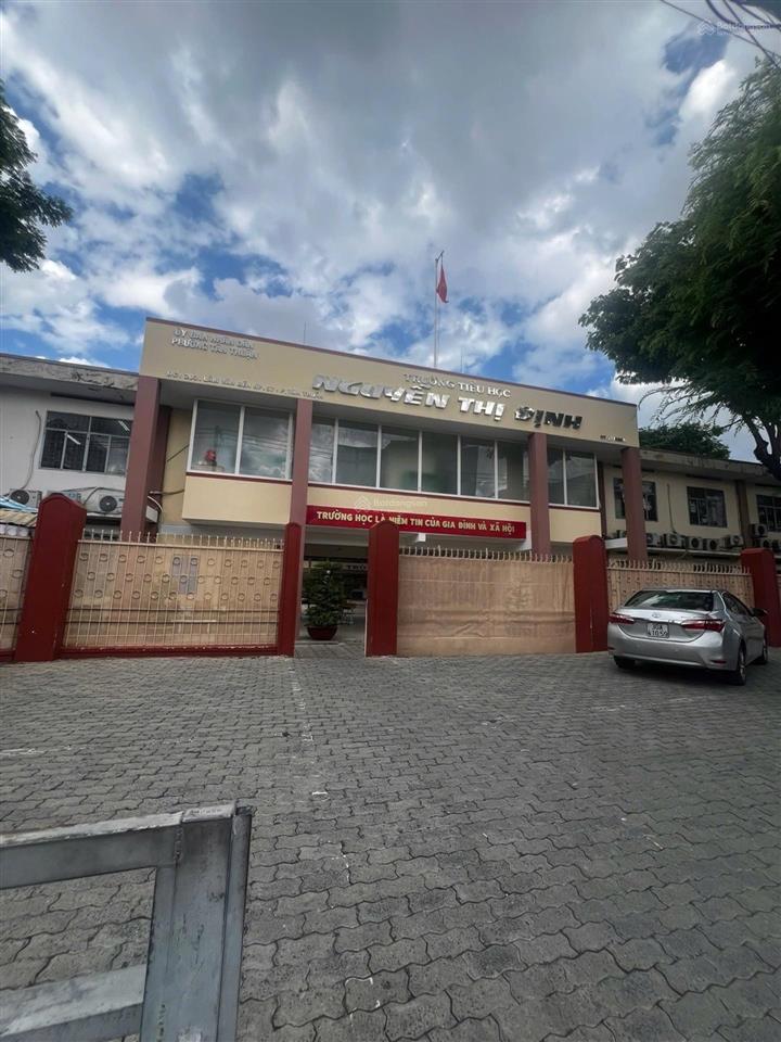 Bán đất mt lâm văn bền, quận 7, dt 329m2, ngang 8m, đang cho thuê, thích hợp xây chdv, giá 62 tỷ