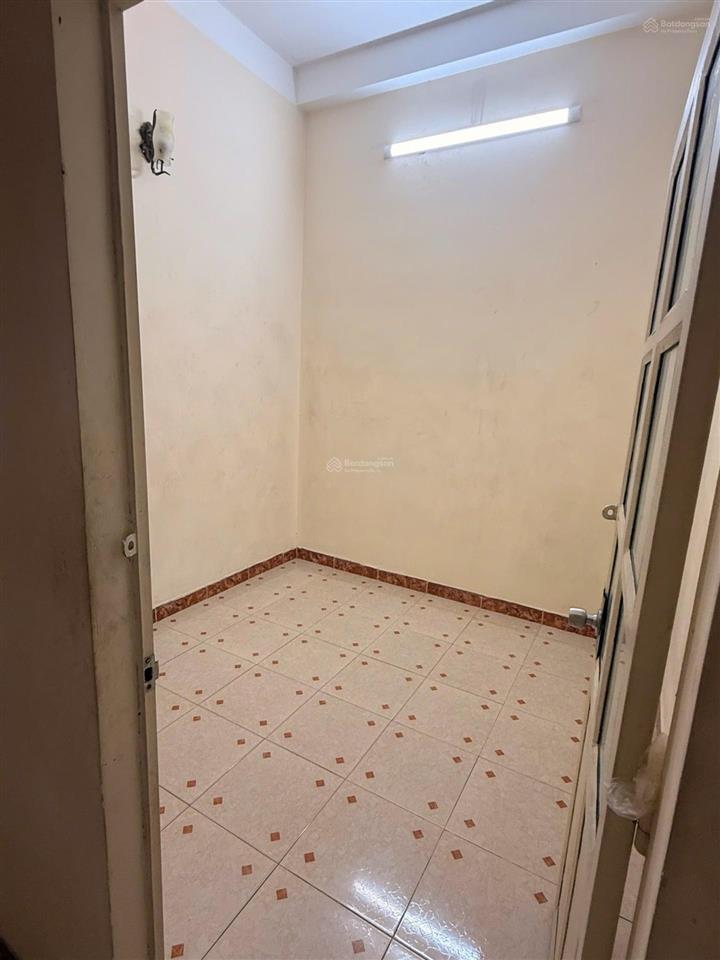 Bán đất tặng nhà, quận 7, mt lâm văn bền, dt 288m2, khu xây 9 tầng, ngang 8m, 3 tầng, giá 70 tỷ