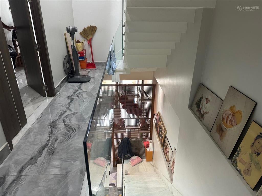 Bán nhà quận 7, 4 tầng, mt đường số 40, p. tân hưng, dt 76m2, gần nguyễn thị thập, giá 19,2 tỷ