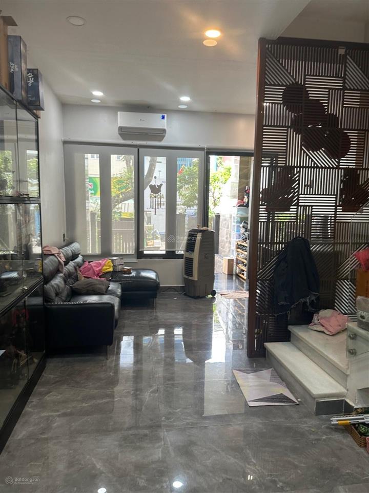 Bán nhà quận 7, 4 tầng, mt đường số 40, p. tân hưng, dt 76m2, gần nguyễn thị thập, giá 19,2 tỷ