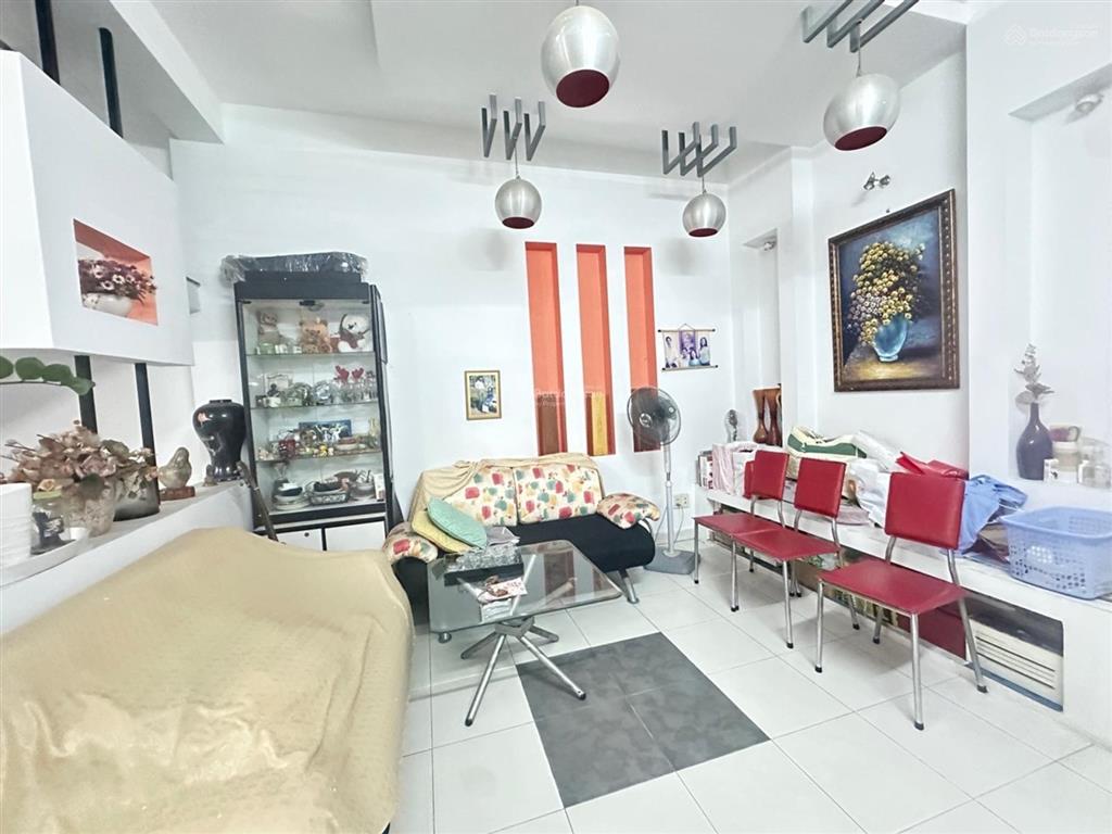 Bán nhà quận 4, đường số 41, 5 tầng, gần hoàng diệu, dt 70m2, đường 2 chiều, giá 29 tỷ