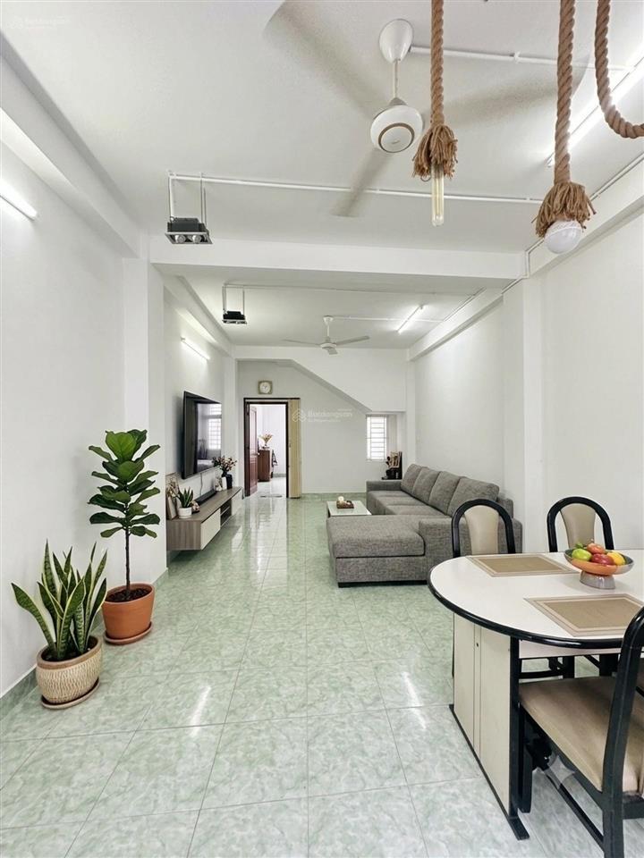 Bán nhà quận 4, đường số 41, 5 tầng, gần hoàng diệu, dt 70m2, đường 2 chiều, giá 29 tỷ