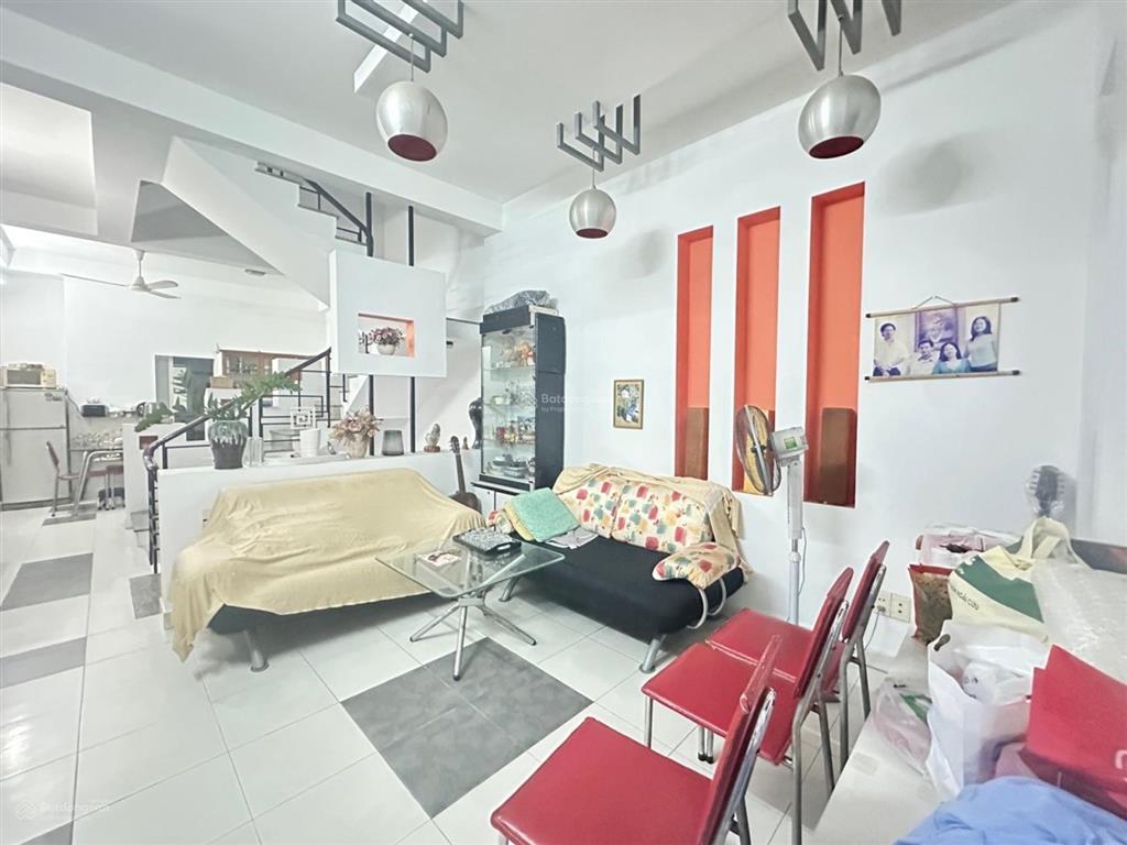 Bán nhà quận 4, đường số 41, 5 tầng, gần hoàng diệu, dt 70m2, đường 2 chiều, giá 29 tỷ