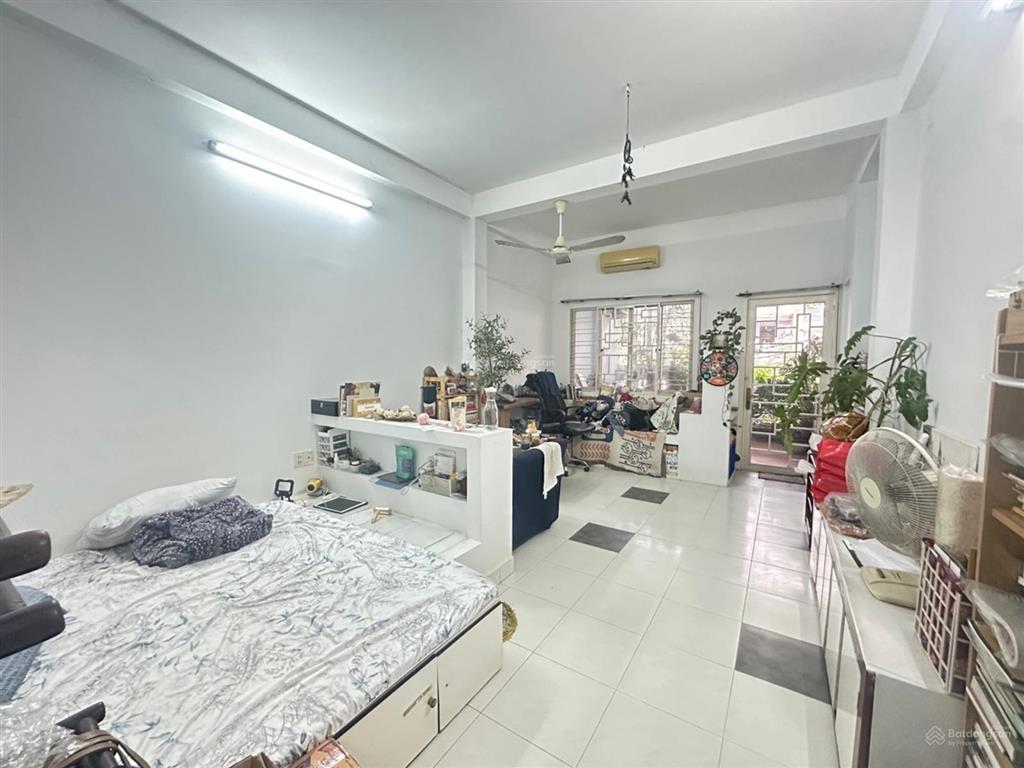 Bán nhà quận 4, đường số 41, 5 tầng, gần hoàng diệu, dt 70m2, đường 2 chiều, giá 29 tỷ