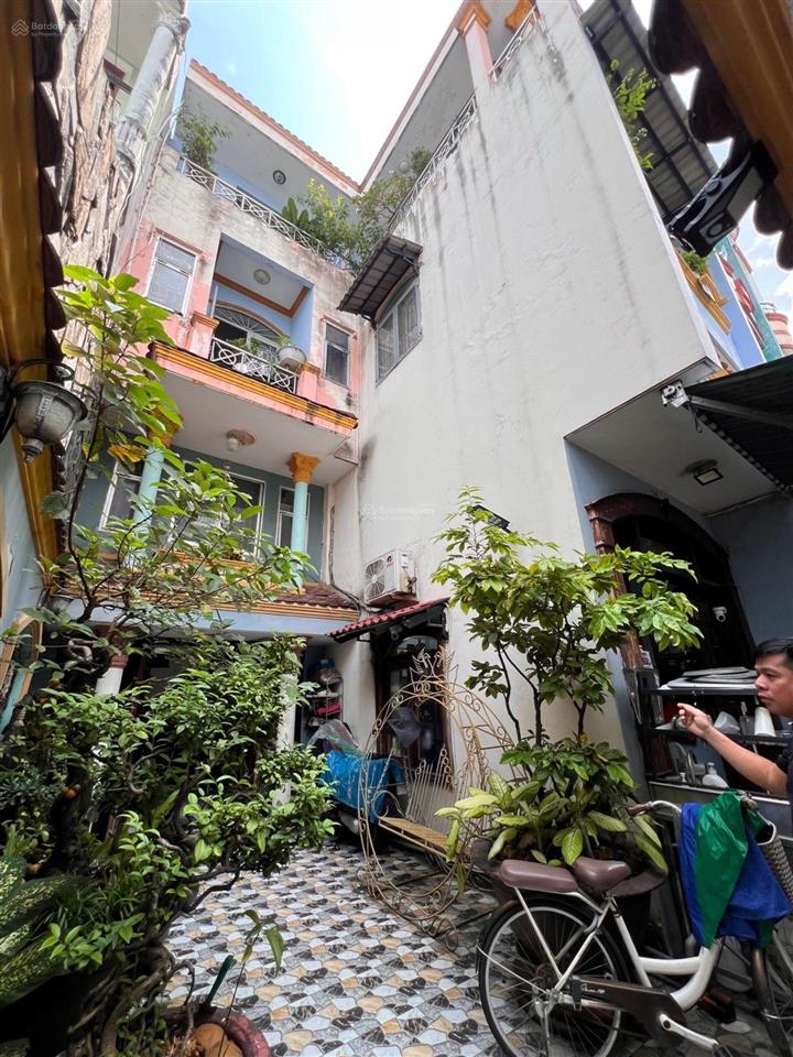 Bán nhà quận 8, nguyễn thị tần, đường xe hơi thông, 3 tầng, ngang 7m, dt 132m2, giá 23,8 tỷ