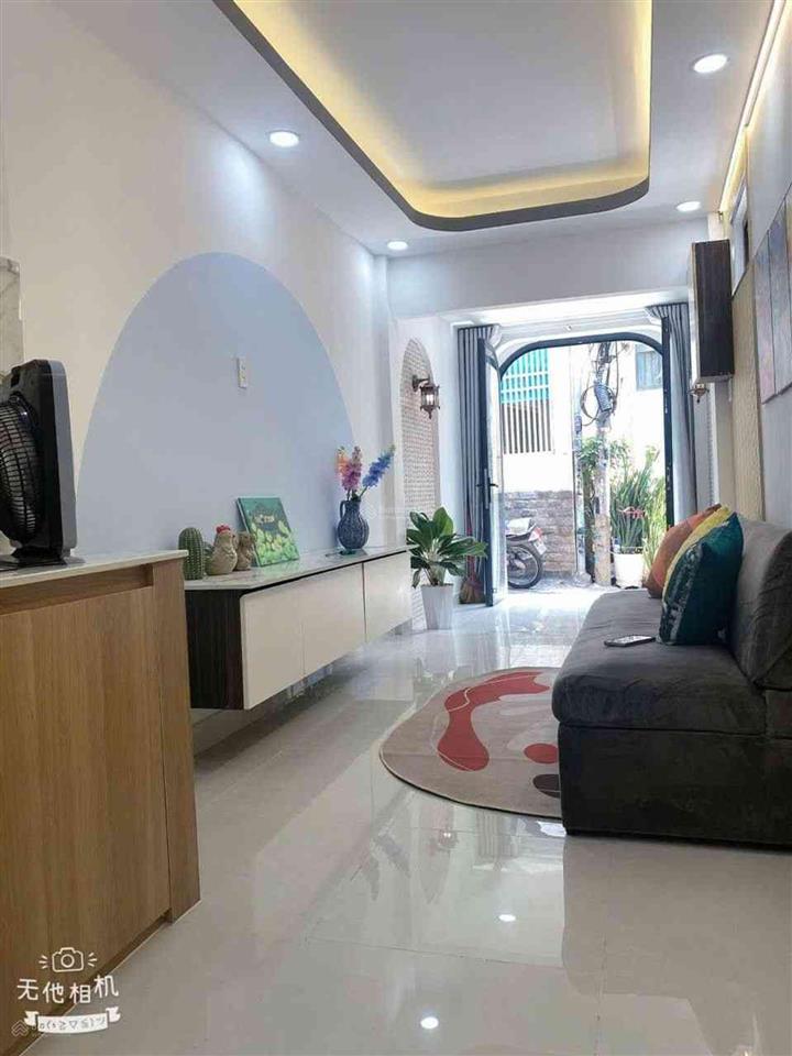 Nhà nhỏ xinh 28m2  2 tầng nở hậu  sát phan văn trị  bình thạnh  nhỉnh 4 tỷ