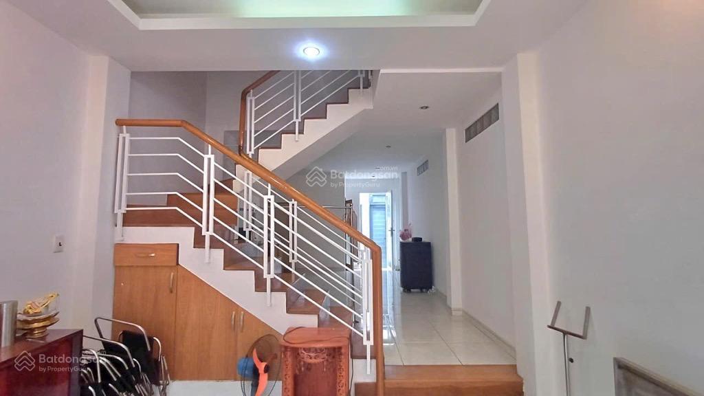 Bán nhà 4x10, ngay phan văn trị, bình thạnh, hẻm xe hơi, 6tỷ45