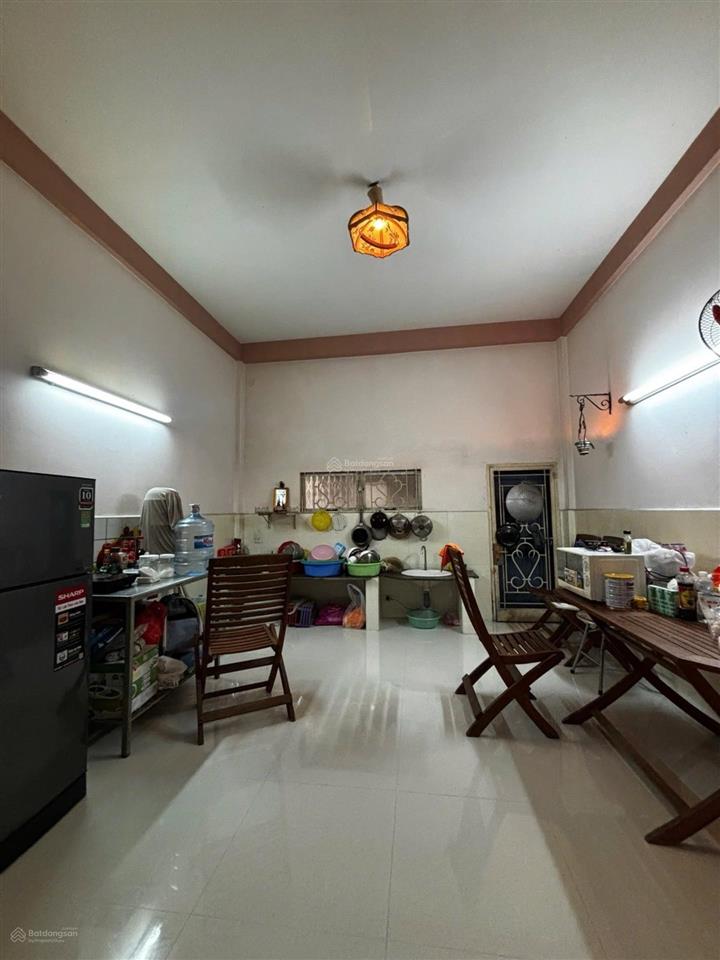 Nhà mt bùi minh trực, quận 8, 4x16m, 3pn, chỉ 8,x tỷ