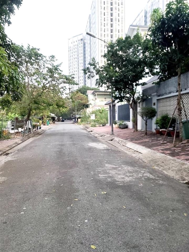 Biệt thự 242m2 chỉ 15 tỷ tại bình hưng, bình chánh