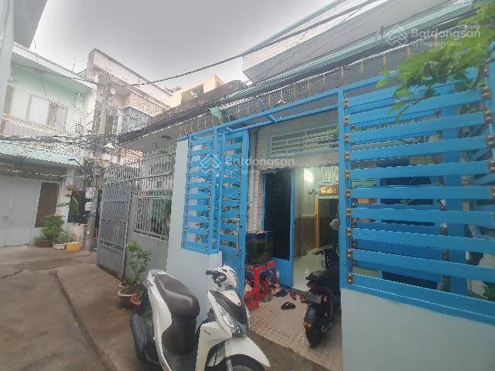 Bán nhà cũ nát thuận tiện xây lại theo ý muốn trung tâm quận 7 thành phố hồ chí minh