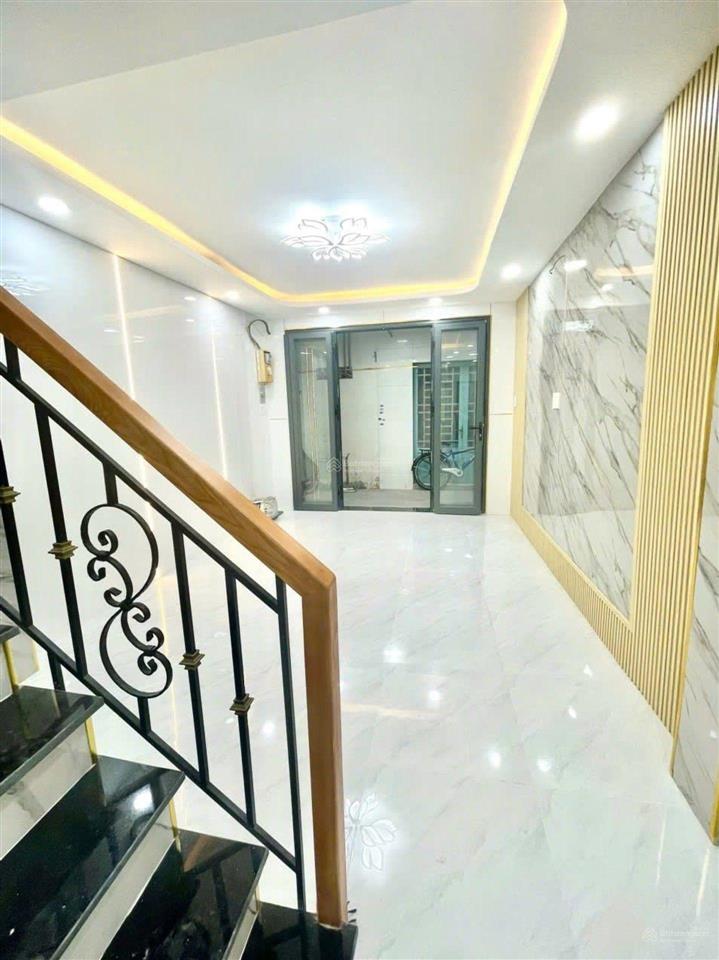 Bán nhà gần chợ rạch ông trung tâm p 2 q8 thuận tiện duy chuyển sang các quận 1.5.10