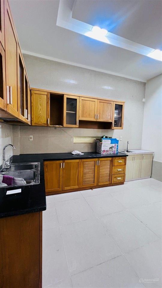 Bán nhà 3 tầng btct ngang khủng 8.5m trần xuân soạn q7 thành phố hồ chí minh 0933 275 ***