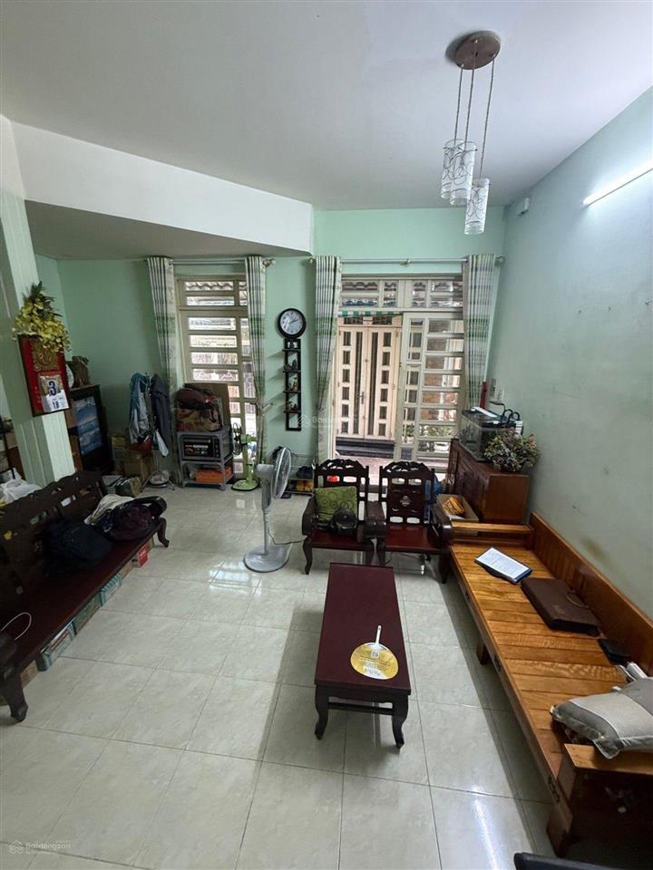 Bán nhà 2 tầng btct trần xuân soạn trung tâm quận 7 thành phố hồ chí minh. 0933 275 *** loan