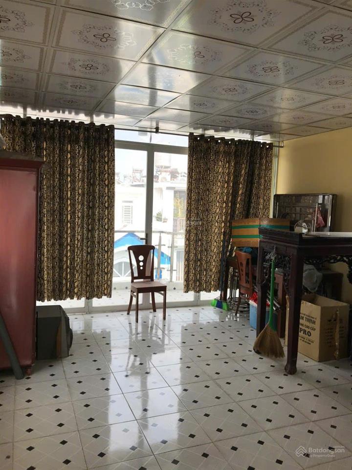Bán đất tặng nhà đường huỳnh tấn phát, trung tâm tt nhà bè, đường rộng xe hơi quay đầu thoải mái