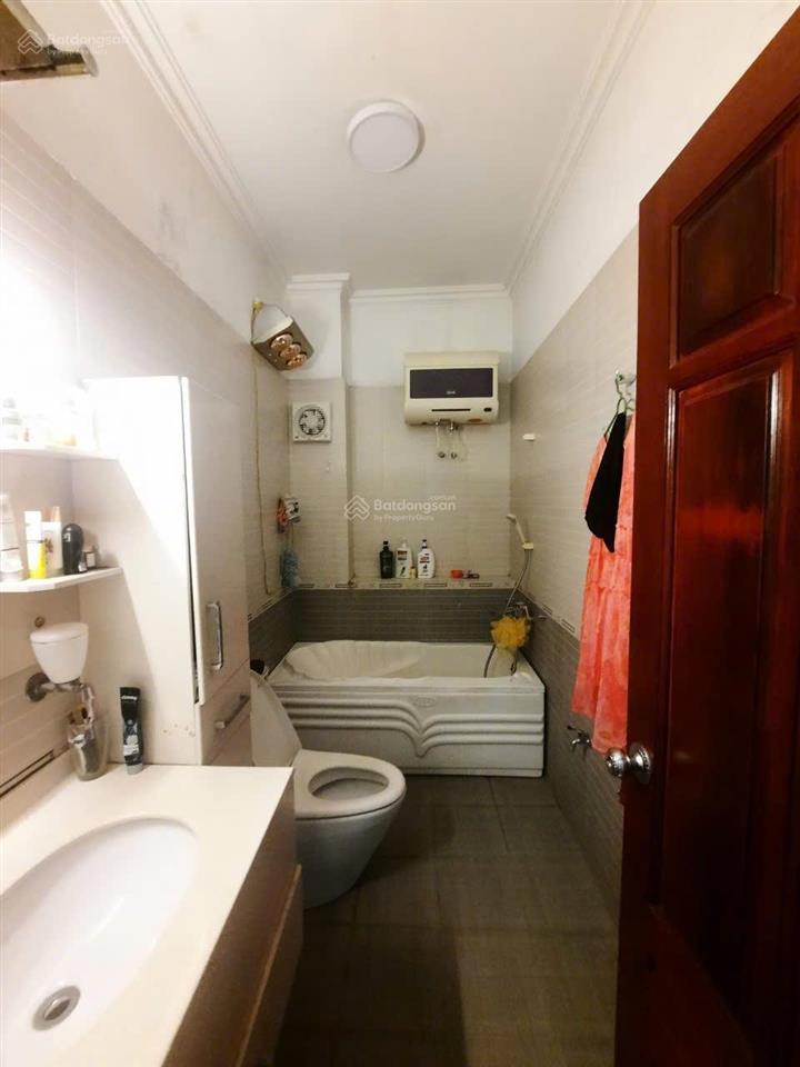 Cho thuê nhà 5 tầng đường đà nẵng  có gara oto  phù hợp văn phòng & gia đình  5 phòng ngủ.