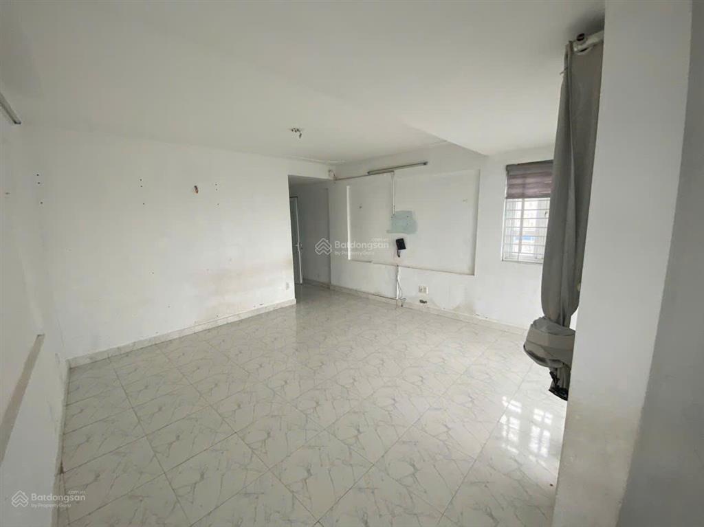 Cho thuê mặt bằng kinh doanh ngay gần tuyến lạch tray  10 phòng khép kín  có thang máy