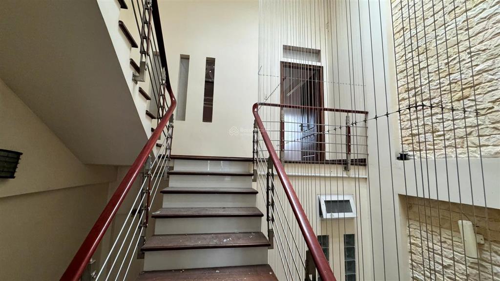 Cho thuê nhà 5 tầng lê hồng phong  5 ngủ  60m2  đủ đồ