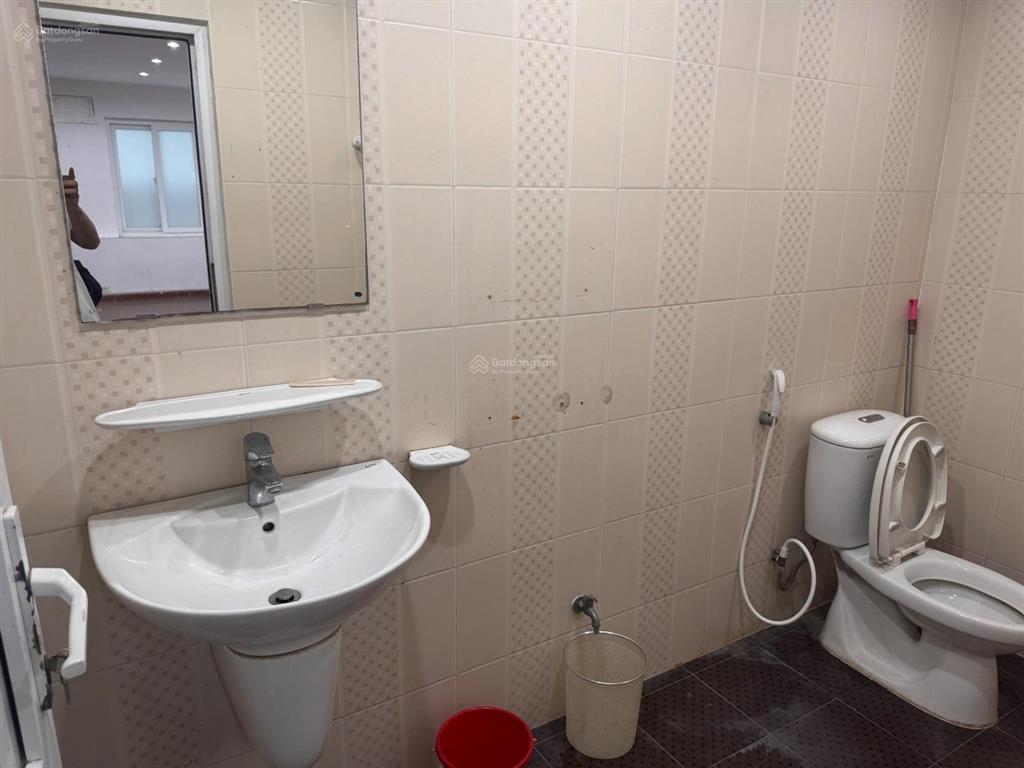 Cho thuê nhà 5 tầng mặt đường tuyến lê lợi
