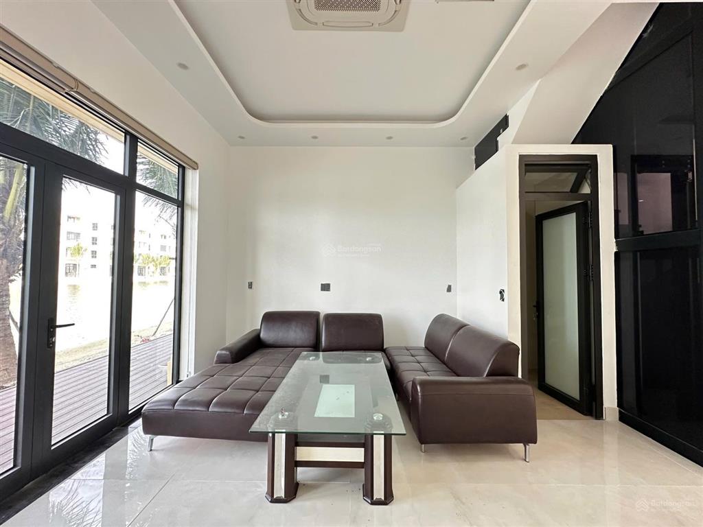 Vh196. cho thuê shophouse tại đảo vũ yên mới tinh  90m²  5 ngủ vskk