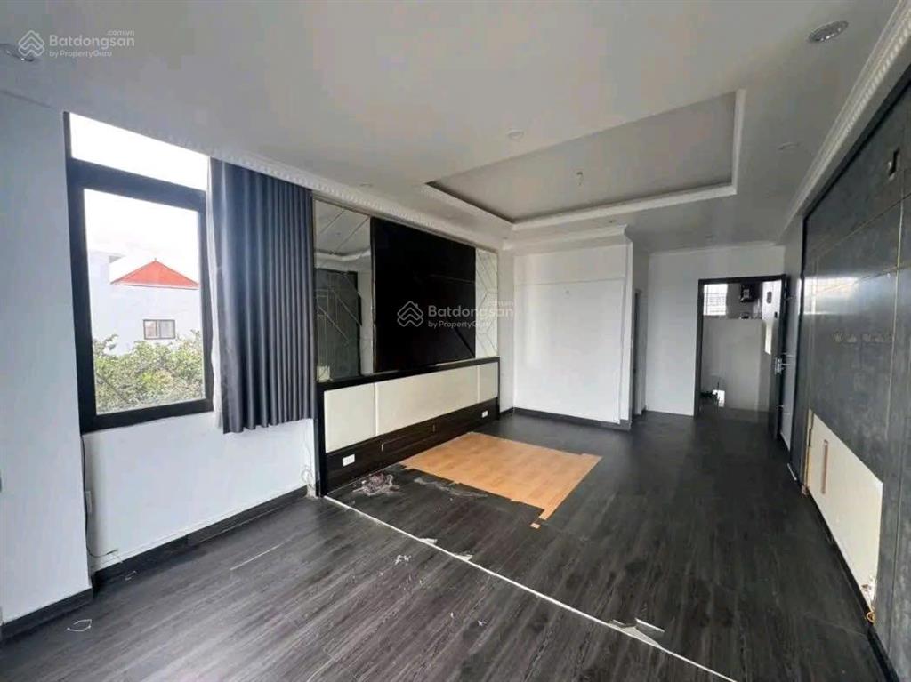 Mt3583. cho thuê nhà nguyên căn 5 tầng gần khu vực aeon  mặt phố thiên lôi  120m²  6 ngủ