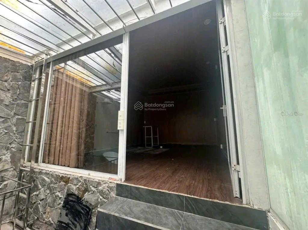Mt3583. cho thuê nhà nguyên căn 5 tầng gần khu vực aeon  mặt phố thiên lôi  120m²  6 ngủ