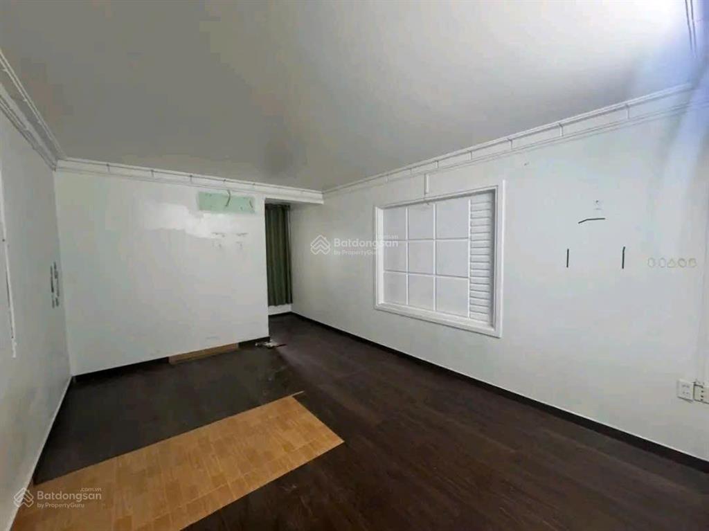 Mt3583. cho thuê nhà nguyên căn 5 tầng gần khu vực aeon  mặt phố thiên lôi  120m²  6 ngủ