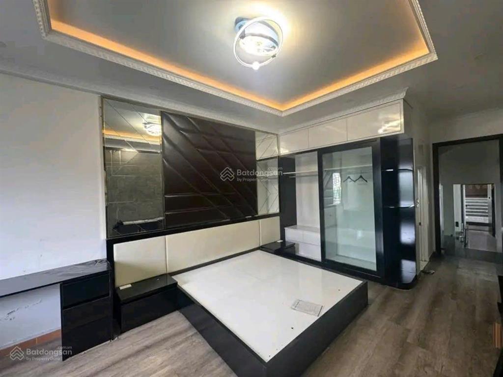 Mt3583. cho thuê nhà nguyên căn 5 tầng gần khu vực aeon  mặt phố thiên lôi  120m²  6 ngủ