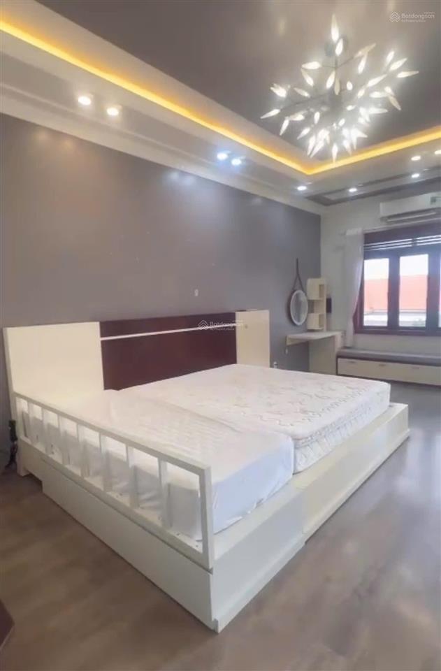 Mt3357. cho thuê nhà tại mặt đường tuyến 2 ngô gia tự  122m2  5 tầng thang máy