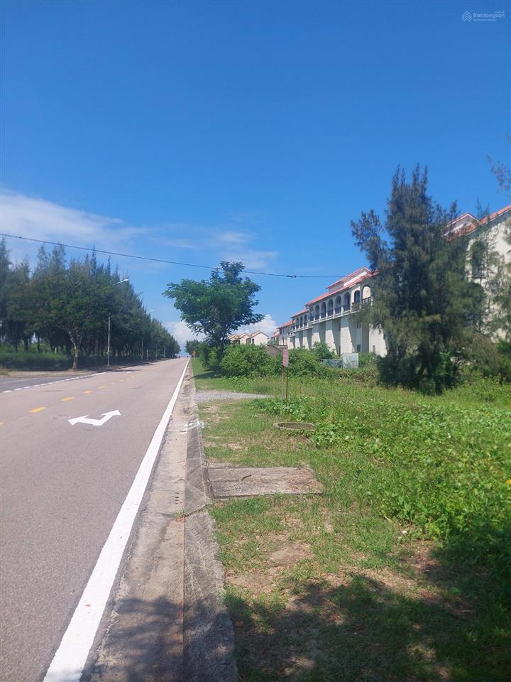 Hội an nhà 2 tầng gần biển 500m, ngang hơn 8m
