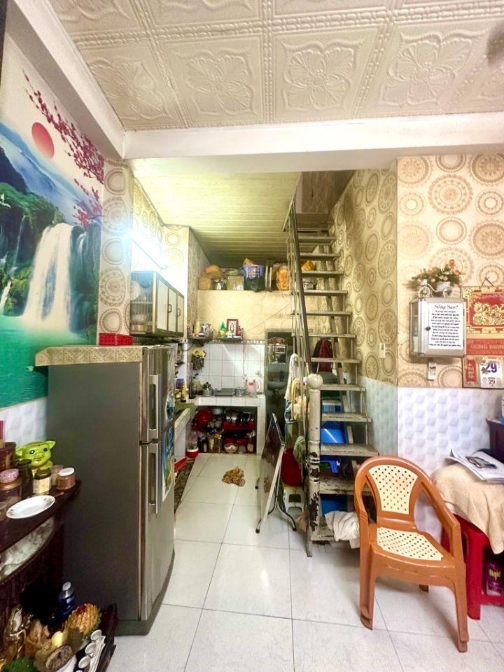 Bán nhà cấp 4, Quận 10 Tô Hiến Thành trệt lầu hoàn công đủ.