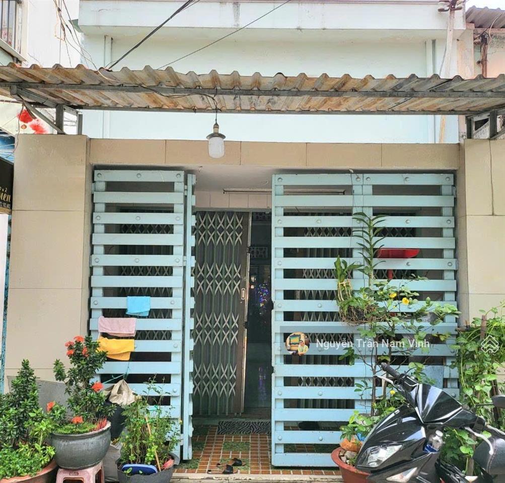 Bán nhà nở hậu 10m cạnh đh kinh tế tài chính maketing phù hợp xây dựng căn hộ dịch vụ chỉ 6tỷ nhỉnh