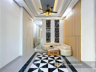 Bán nhà lâm văn bền nhà gần trường nguyễn hữu thọ ngang 4m dài 10m nhà 3 tầng 3 phòng ngủ chỉ 4ty8