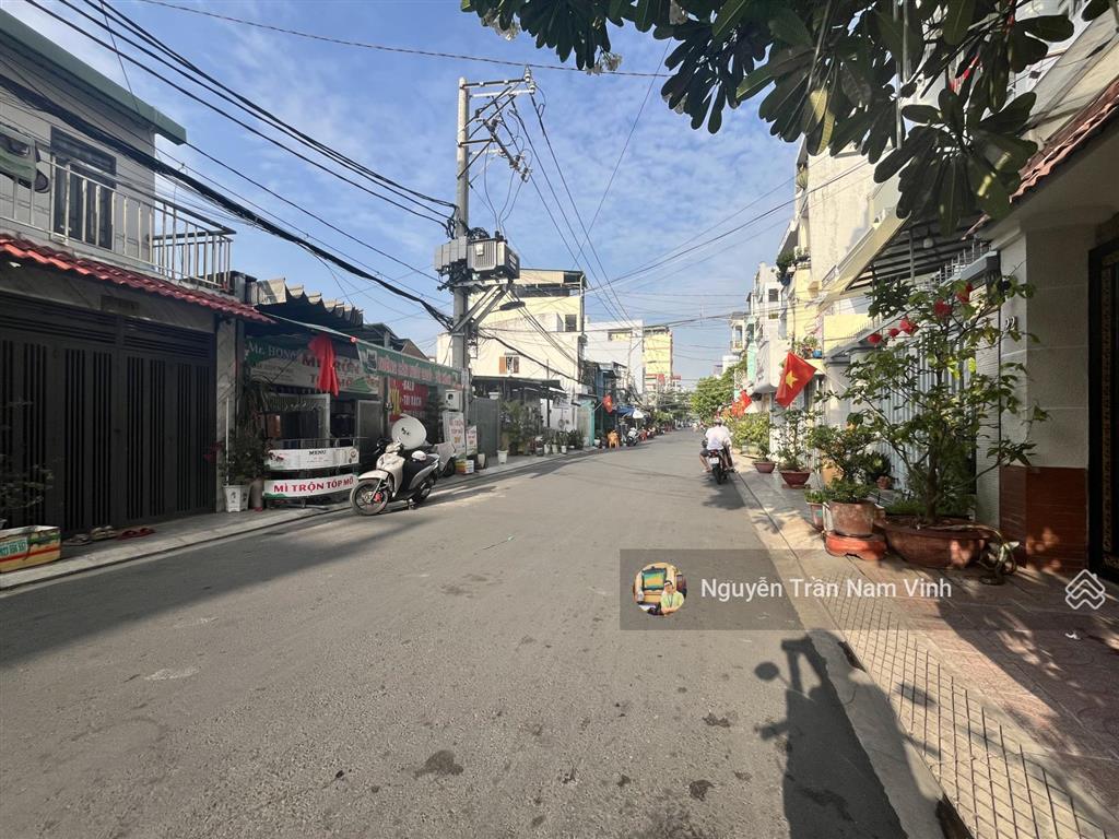 Bán nhà mặt phố đường số lâm văn bền ngang hơn 5m nở hậu 8m6 dài 21m có sẵn kết cấu 4 tầng 10 phòng