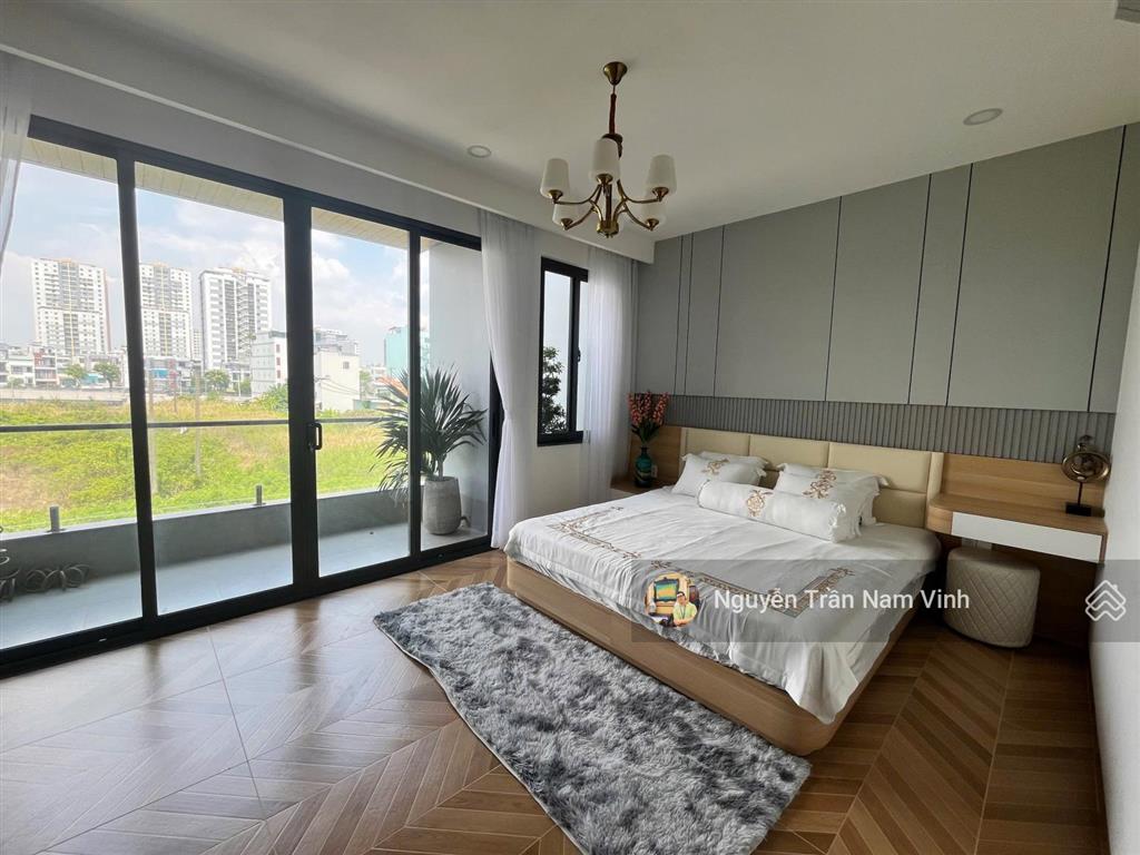 Bán nhà mặt phố đường số view triệu đô nhà 4 tầng thang máy ngang 5m dài 18m 5 phòng chỉ 17 tỷ