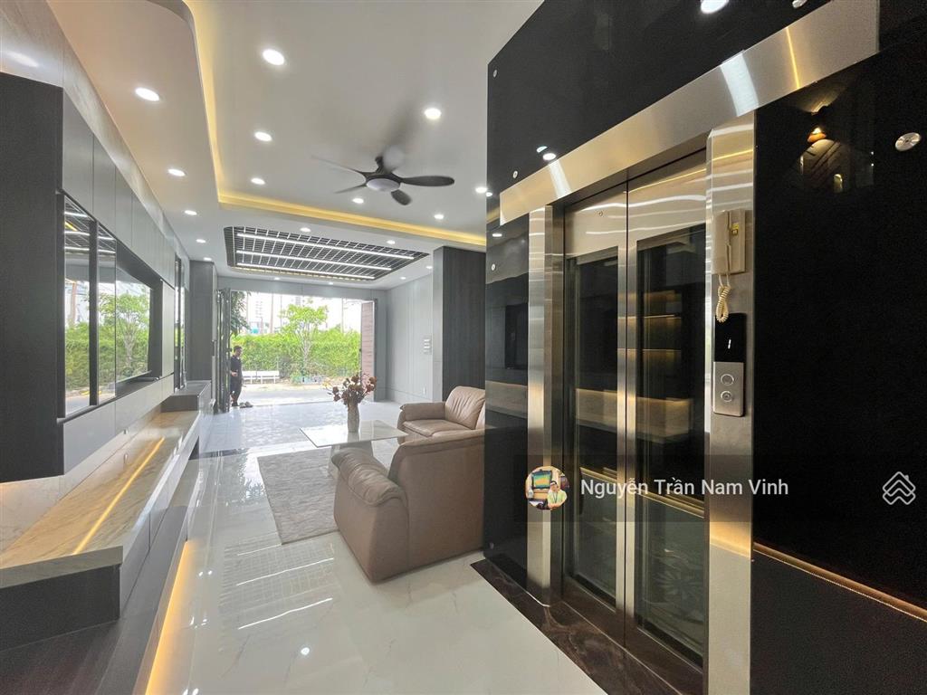 Bán nhà mặt phố đường số view triệu đô nhà 4 tầng thang máy ngang 5m dài 18m 5 phòng chỉ 17 tỷ
