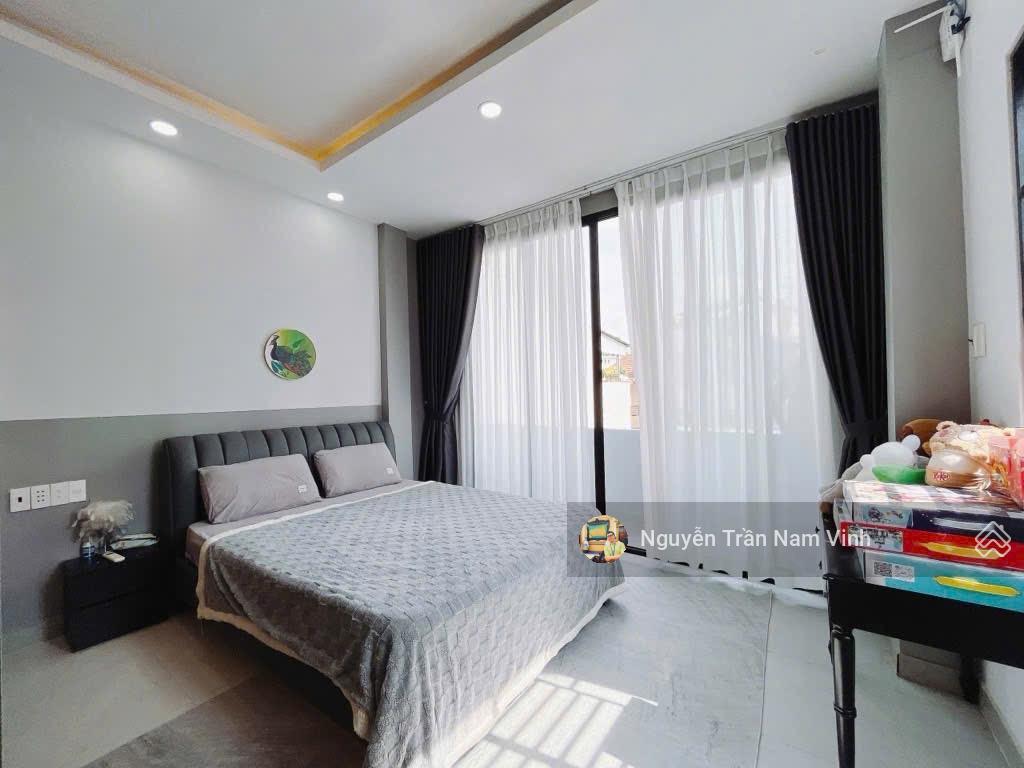 Cạnh đh tài chính maketing quận 7 đường tân mỹ bán nhà ngang 4.2m x 14m 3 tầng 4 pn mới chỉ 7.2 tỷ