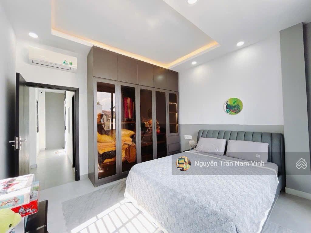 Cạnh đh tài chính maketing quận 7 đường tân mỹ bán nhà ngang 4.2m x 14m 3 tầng 4 pn mới chỉ 7.2 tỷ