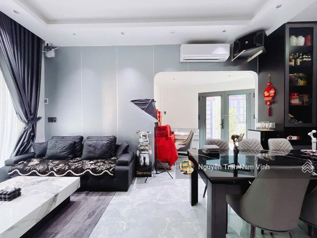 Cạnh đh tài chính maketing quận 7 đường tân mỹ bán nhà ngang 4.2m x 14m 3 tầng 4 pn mới chỉ 7.2 tỷ