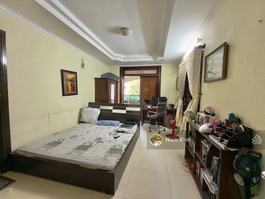 Tài sản hiếm có 3 mặt tiền đường lớn 25m x 25m, vị trí đắc địa có một không hai được chào bán