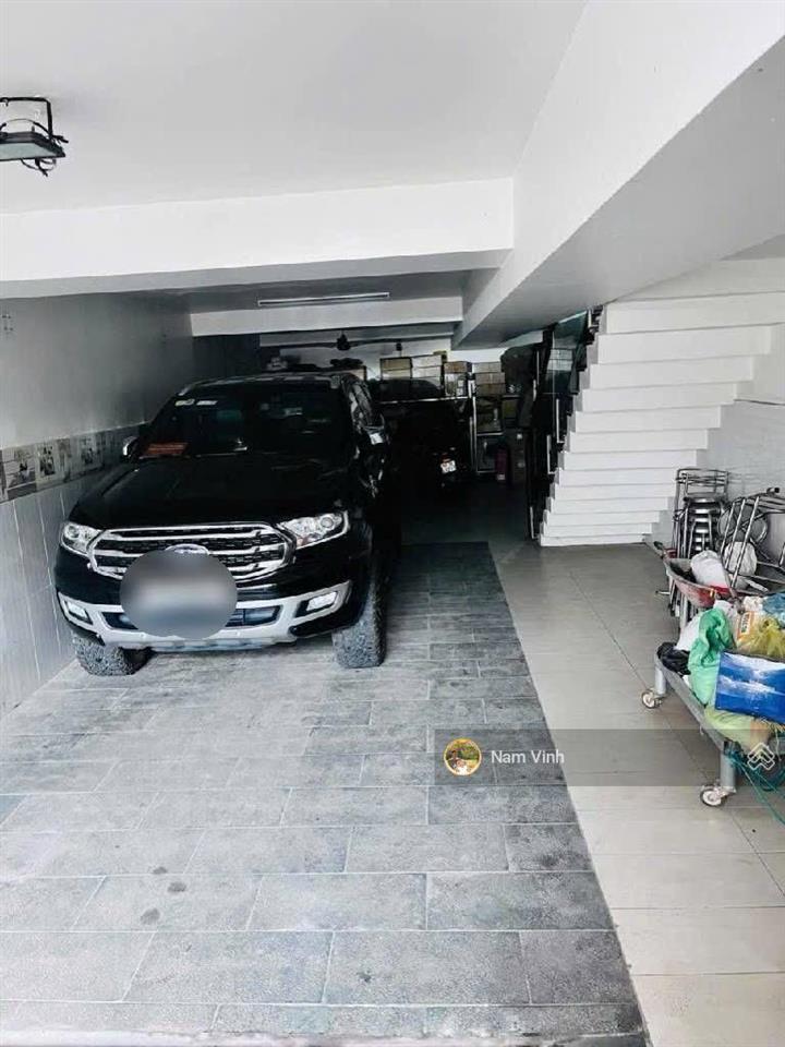 Bán nhà kiều đàm có hầm chỉ nhỉnh 13 tỷ ngang 5m x 15m. 5 tầng 5 phòng ngủ đang cho thuê 30tr/tháng