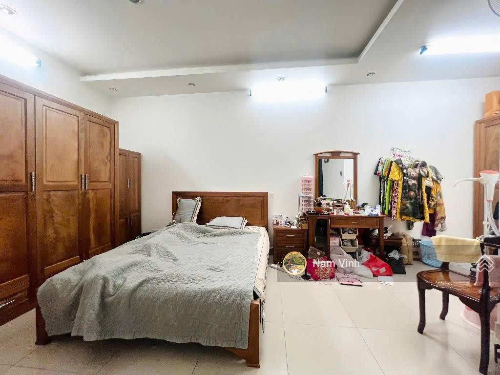 Bán nhà kiều đàm có hầm chỉ nhỉnh 13 tỷ ngang 5m x 15m. 5 tầng 5 phòng ngủ đang cho thuê 30tr/tháng