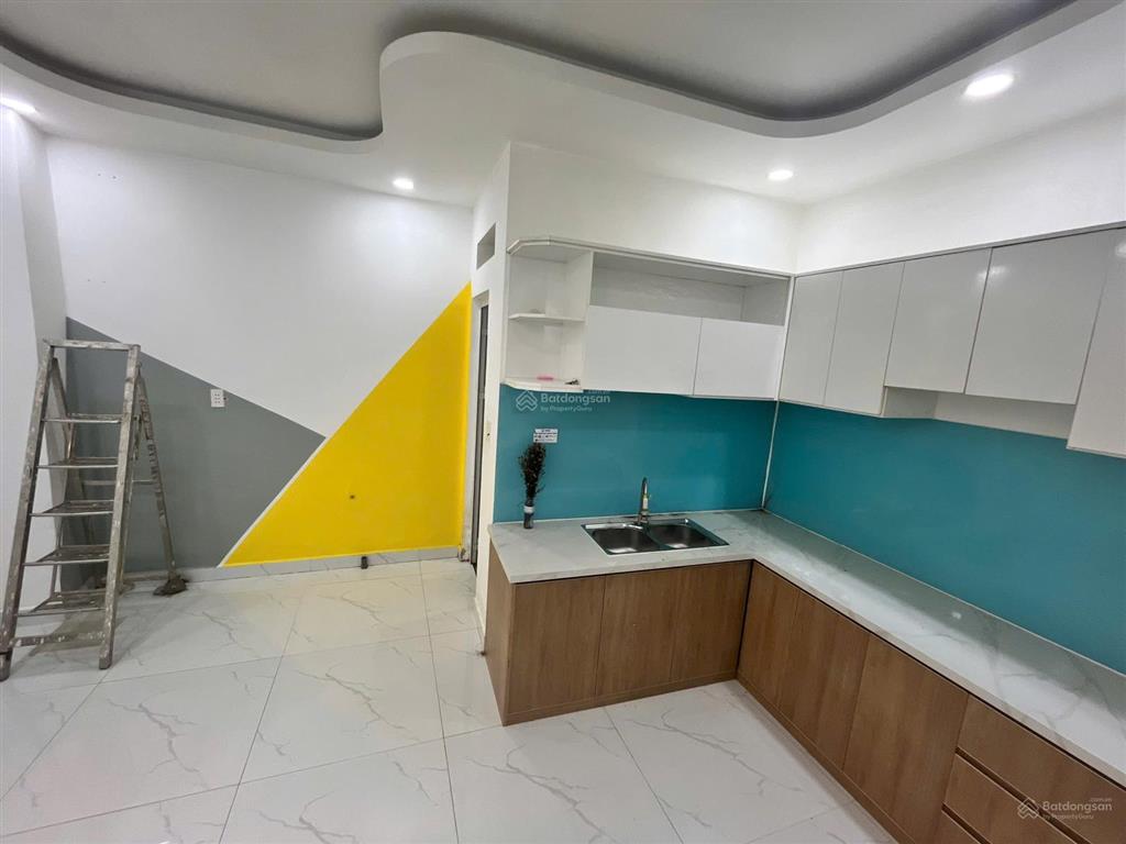 Bán nhà nở hậu quận 7 sát đh tài chính marketing 2 tầng 3 phòng 4.7m x 9.5m chỉ 5.2 tỷ tl
