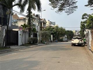 Bán biệt thự 4tầng  230m2(10 x 23)gần mt nguyễn duy trinh ngay vòng xoay phú hữu q9  giá 17.9tỷ