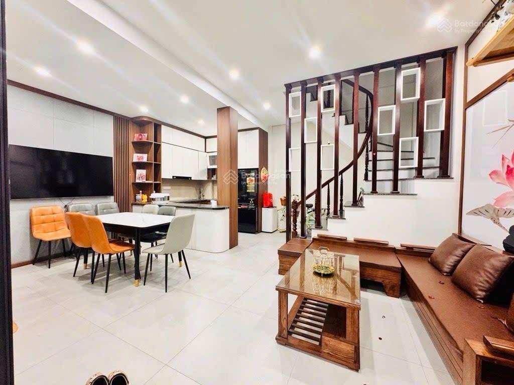 Siêu phẩm nhà đẹp mễ trì hạ đỗ đức dục ô tô đỗgần42m5t giá 9.15tỳ