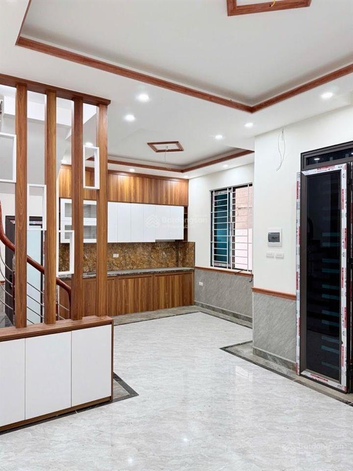 Siêu phẩm miếu đầm mễ trì gần ks marriott 40,5m 5 tầng giá 8,6tỷ