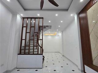 Siêu phẩm mễ trì thượng  sát đại lộ thăng long  41m²  5 tầng  giá 9 tỷ