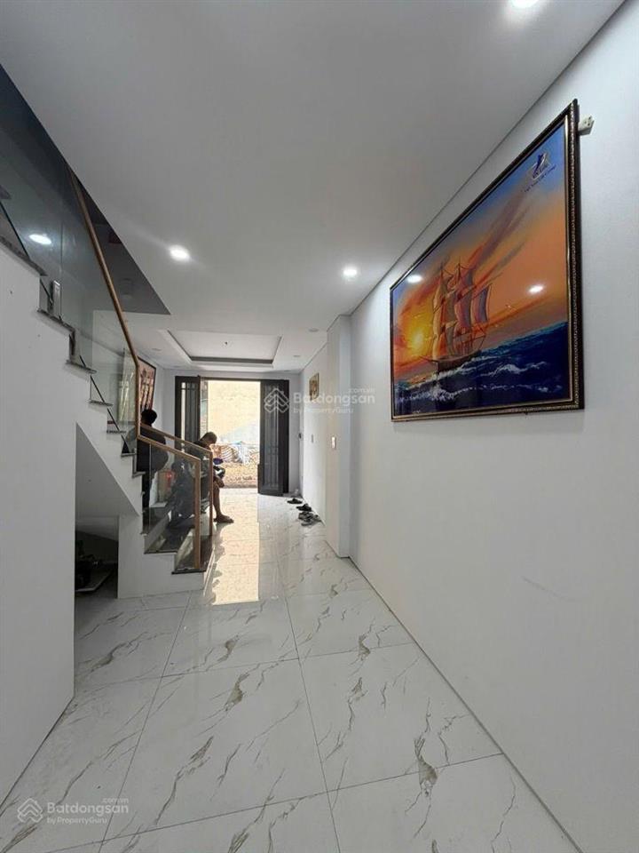 Bán gấp nhà mễ trì gần tòa nhà sông đà 41.5 m 5 tầng giá 9,1 tỷ