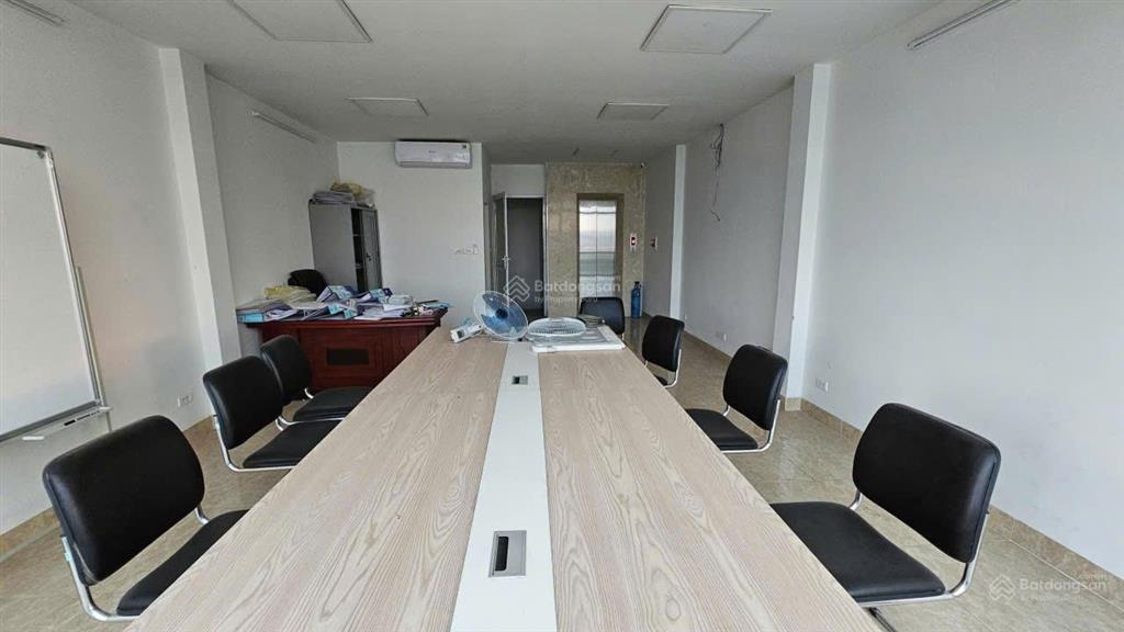 Cho thuê nhà nguyên căn giếng sen la khê 55m², 6 tầng, thang máy thông