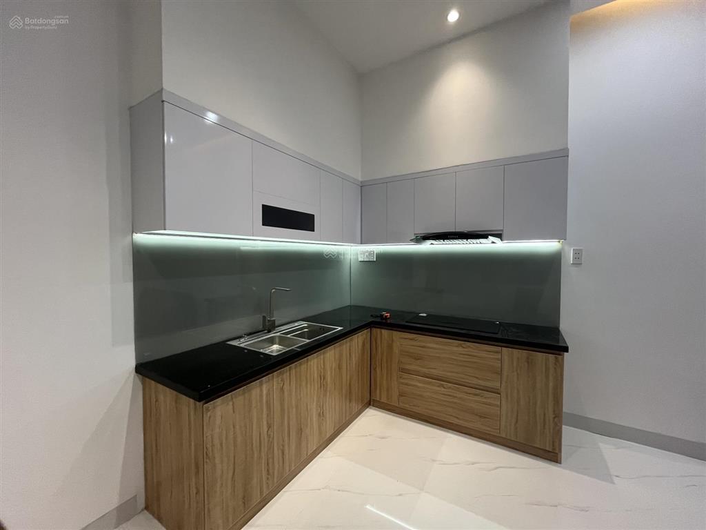 Chào bán nhà sau lưng nhà mặt tiền phường cẩm lệ, ô tô đậu đỗ 10m là vào nhà